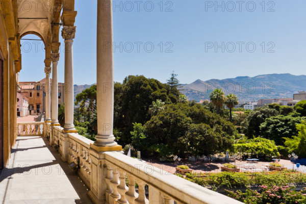 Palermo, Palazzo Reale o Palazzo dei Normanni, Torre di Porta Nuova: la loggia.

[ENG]
Palermo, The Royal Palace or Palazzo dei Normanni (Palace of the Normans), the Porta Nuova Tower: the loggia.
Palazzo Reale (Palazzo dei Norma, Palermo (PA), Sicilia - Sicily, Italia - Italy