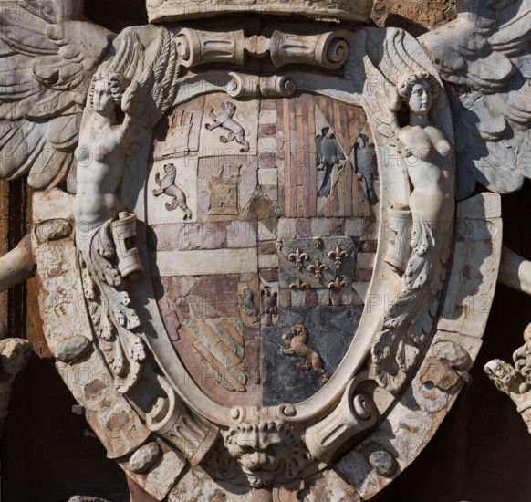 Palazzo Reale (Palazzo dei Normanni), fronte Nord-Est:
Palazzo Reale o "dei Normanni", Palermo (PA), Sicilia - Sicily, Italia - Italy