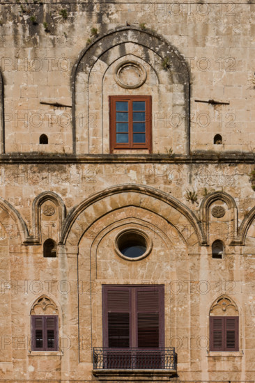Palermo, Palazzo Reale o Palazzo dei Normanni: prospetto Nord-orientale della Torre Pisana. Dettaglio architettonico.

[ENG]
Palermo, The Royal Palace or Palazzo dei Normanni (Palace of the Normans): view of the North-East façade of the Pisan Tower. Architectural detail.
Palazzo Reale (Palazzo dei Norma, Palermo (PA), Sicilia - Sicily, Italia - Italy