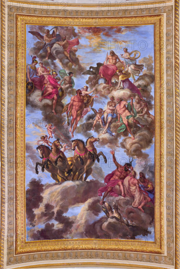 Palermo, Palazzo Reale o Palazzo dei Normanni, Appartamento Reale, Sala d'Ercole (Parlamento
dell'Assemblea Regionale Siciliana), la volta: "Apoteosi di Ercole", pittura murale di Giuseppe Velasco, 1812.

[ENG]
Palermo, The Royal Palace or Palazzo dei Normanni (Palace of the Normans), the Royal Apartment, The Hercules Hall (Parliament of the Sicily Regional Assembly), the vault: "Apotheosis of Hercules", wall painting by Giuseppe Velasco, 1812.
Palazzo Reale (Palazzo dei Norma, Palermo (PA), Sicilia - Sicily, Italia - Italy