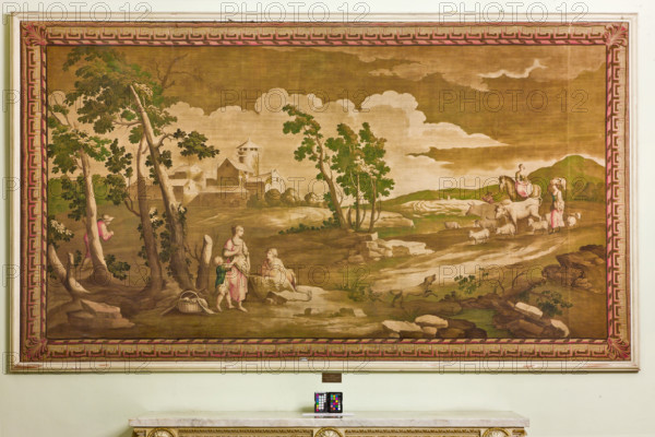 Palermo, Palazzo Reale o Palazzo dei Normanni, Appartamento Reale, Sala muri scrostati o Sala ex Presidenti: arazzo di manifattura francese, fine XVII secolo.

[ENG]
Palermo, The Royal Palace or Palazzo dei Normanni (Palace of the Normans), The Royal Apartment, Room of the Peeling Walls or Former Presidents: tapestry of French manufacture, late XVII century.
Palazzo Reale (Palazzo dei Norma, Palermo (PA), Sicilia - Sicily, Italia - Italy