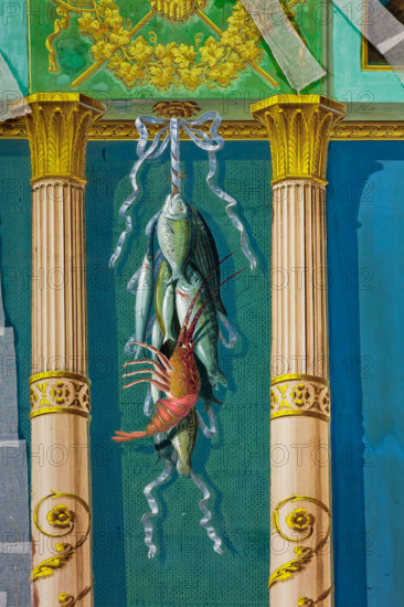 Palermo, Palazzo Reale o Palazzo dei Normanni, Appartamento Reale, Sala Pompeiana: particolare con pesci e aragosta, pittura murale a secco di Giuseppe Patania, 1830 circa.

[ENG]
Palermo, The Royal Palace or Palazzo dei Normanni (Palace of the Normans), The Royal Apartment, the Pompeiana Room: detail with fish and , dry wall painting by Giuseppe Patania, about 1830.
Palazzo Reale (Palazzo dei Norma, Palermo (PA), Sicilia - Sicily, Italia - Italy