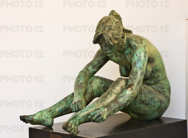 Palermo, Palazzo Reale o Palazzo dei Normanni, Cortile Maqueda: particolare di statua di nudo di donna. 

[ENG]
Palermo, The Royal Palace or Palazzo dei Normanni (Palace of the Normans), The Maqueda Courtyard: detail with a statue representing a nude woman
Palazzo Reale (Palazzo dei Norma, Palermo (PA), Sicilia - Sicily, Italia - Italy