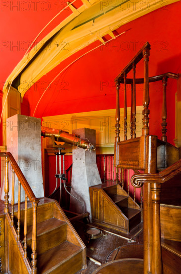 Palermo, Palazzo Reale o Palazzo dei Normanni, Torre Pisana, Osservatorio Astronomico "Giuseppe Piazzi": Sala della Specola.

[ENG]
Palermo, The Royal Palace or Palazzo dei Normanni (Palace of the Normans), the Pisana Tower, The Astronomical Observatory "Giuseppe Piazzi" : The Room of the Specola.
Palazzo Reale (Palazzo dei Norma, Palermo (PA), Sicilia - Sicily, Italia - Italy