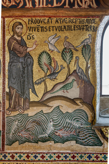 Palermo, Palazzo Reale o Palazzo dei Normanni,  Cappella Palatina (Basilica), ciclo di mosaici Vecchio Testamento, ciclo della Creazione: "Creazione dei pesci e degli uccelli", XII secolo.

[ENG]
Palermo, The Royal Palace or Palazzo dei Normanni (Palace of the Normans), The Palatine Chapel (Basilica), cycle of mosaics on the Old Testament, cycle of the Creation: "The Creation of Fish and Birds", XII century.
Palazzo Reale (Palazzo dei Norma, Palermo (PA), Sicilia - Sicily, Italia - Italy