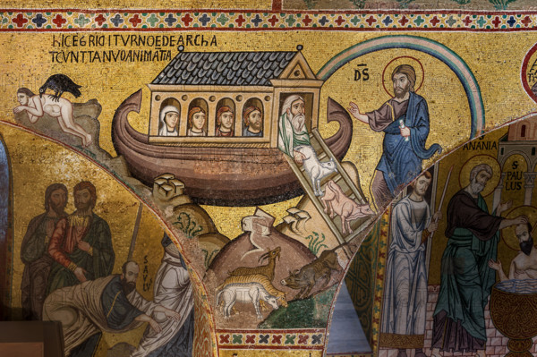 Palermo, Palazzo Reale o Palazzo dei Normanni,  Cappella Palatina (Basilica), ciclo di mosaici Vecchio Testamento, pennacchi della navata centrale: "Noè fa sbarcare gli animali dall'Arca", secolo XII.

[ENG]
Palermo, The Royal Palace or Palazzo dei Normanni (Palace of the Normans), The Palatine Chapel (Basilica), cycle of mosaics on the Old Testament, pendentive of the nave: "Noah Landing the Animals from the Ark, XII century.
Palazzo Reale (Palazzo dei Norma, Palermo (PA), Sicilia - Sicily, Italia - Italy