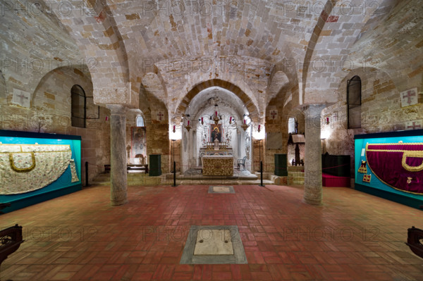 Palermo, Palazzo Reale o Palazzo dei Normanni,  Cappella Palatina (Basilica), Cripta (Chiesa Inferiore): veduta.
[ENG]
Palermo, The Royal Palace or Palazzo dei Normanni (Palace of the Normans), The Palatine Chapel (Basilica), the Crypt (Lower Church): view.
Palazzo Reale (Palazzo dei Norma, Palermo (PA), Sicilia - Sicily, Italia - Italy