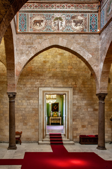 Palermo, Palazzo Reale o Palazzo dei Normanni, Torre Joharia, Sala dei Venti: veduta. Particolare di una porta.

[ENG]
Palermo, The Royal Palace or Palazzo dei Normanni (Palace of the Normans), Joharia Tower, the Winds Room: view. Detail of one door.
Palazzo Reale (Palazzo dei Norma, Palermo (PA), Sicilia - Sicily, Italia - Italy