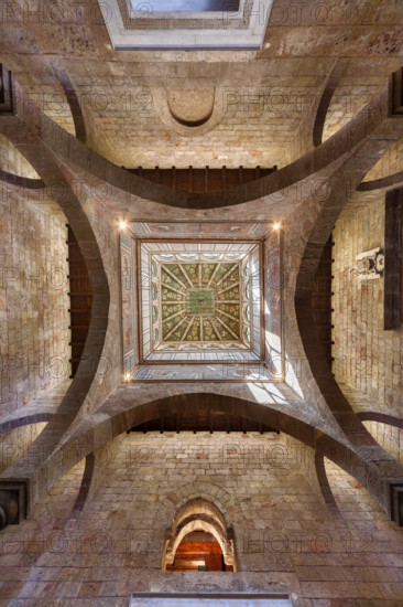 Palermo, Palazzo Reale o Palazzo dei Normanni, Torre Joharia, Sala dei Venti: cuspide lignea con al centro la Rosa dei Venti. Veduta zenitale.

[ENG]
Palermo, The Royal Palace or Palazzo dei Normanni (Palace of the Normans), Joharia Tower, the Winds Room: wooden cusp with the Rose of the Winds  (Compass Rose) at its centre. Zenithal view.
Palazzo Reale (Palazzo dei Norma, Palermo (PA), Sicilia - Sicily, Italia - Italy