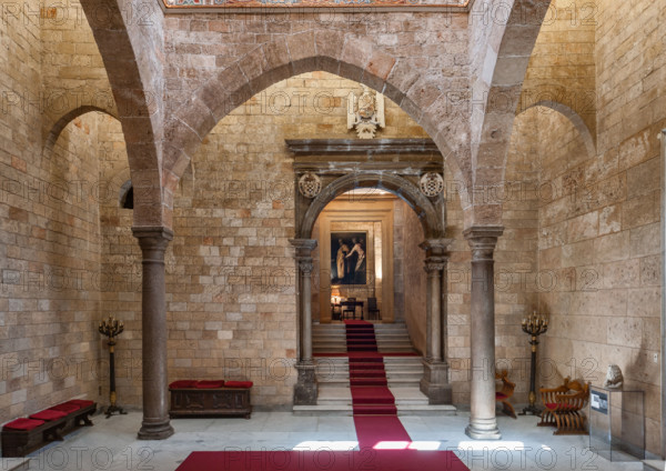 Palermo, Palazzo Reale o Palazzo dei Normanni, Torre Joharia, Sala dei Venti: veduta col portale rinascimentale.

[ENG]
Palermo, The Royal Palace or Palazzo dei Normanni (Palace of the Normans), Joharia Tower, the Winds Room: view with the Renaissance portal.
Palazzo Reale (Palazzo dei Norma, Palermo (PA), Sicilia - Sicily, Italia - Italy