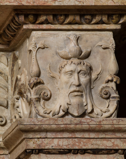 Modena, Duomo, interno, navata destra: monumento funerario dedicato a Francesco Molza; di Bartolomeo Spani, 1516. Marmo di Carrara, marmo proconnesio, pietra d'Istria e rosso ammonitico.

[ENG]
Modena, Cathedral, interior, right aisle: funerary monument dedicated to Francesco Molza; Bartolomeo Spani, 1516. Carrara marble, Proconnesian marble, Istrian stone and red ammonitic stone.
Duomo, Modena (MO), Emilia Romagna, Italia - Italy
