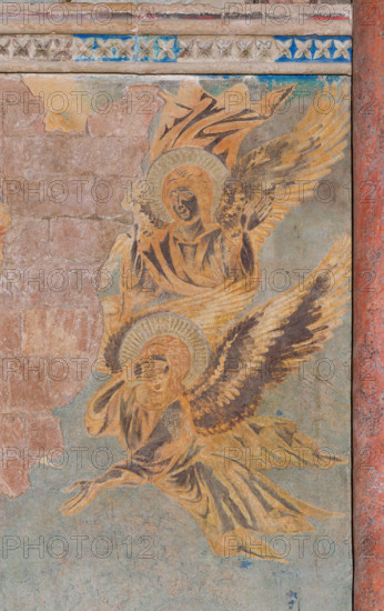 Assisi, Basilica superiore di San Francesco, transetto meridionale, parete est, Crocifissione: dettaglio con angeli dolenti. 
Affreschi di Cimabue (Cenni di Pepo 1277-1283?).

[ENG]
Assisi, Upper Basilica of San Francesco, south transept, east wall, Crucifixion: detail with painful angels .
Frescoes by Cimabue (Cenni di Pepo 1277-1283?).
Basilica superiore di San France, Assisi (PG), Umbria, Italia - Italy