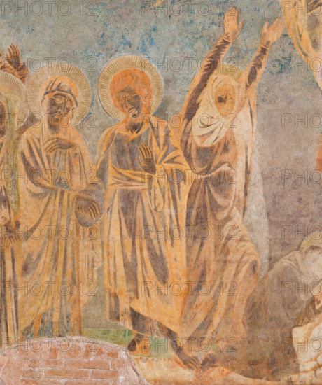 Assisi, Basilica superiore di San Francesco, transetto meridionale, parete est, Crocifissione: particolare con la Vergine, San Giovanni Evangelista e la Maddalena. 
Affreschi di Cimabue (Cenni di Pepo 1277-1283?).

[ENG]
Assisi, Upper Basilica of San Francesco, south transept, east wall, Crucifixion: detail with the Virgin, St. John the Evangelist and the Magdalen.
Frescoes by Cimabue (Cenni di Pepo 1277-1283?).
Basilica superiore di San France, Assisi (PG), Umbria, Italia - Italy