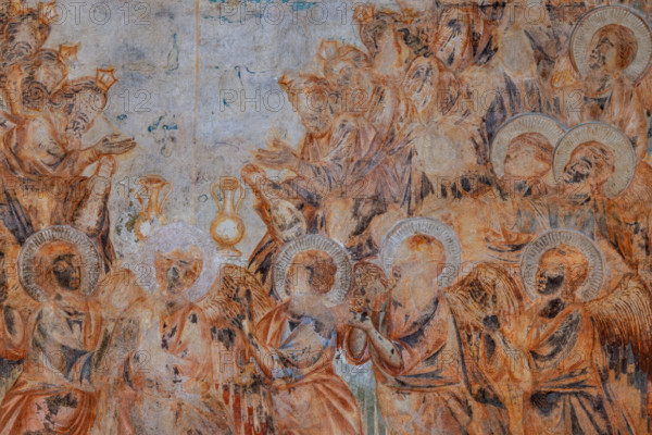 Assisi, Basilica superiore di San Francesco, transetto meridionale, parete sud, “Visioni apocalittiche”:  “La visione del Trono e l’Adorazione dell’Agnello”. Particolare. Affreschi di Cimabue (Cenni di Pepo 1277-1283?) e bottega.

[ENG]
Assisi, Upper Basilica of Saint Francis, the southern transept, the southern wall, “Apocalyptic Visions”: “The vision of the Throne and the Adoration of the Lamb”. Detail. Frescoes by Cimabue (Cenni di Pepo 1277-1283?) and workshop.
Basilica di San Francesco, Assisi (PG), Umbria, Italia - Italy