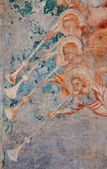 Assisi, Basilica superiore di San Francesco, transetto meridionale, parete sud, “Visioni apocalittiche”: “Cristo apocalittico”. Particolare degli “angeli tubicini”. Affreschi di Cimabue (Cenni di Pepo 1277-1283?) e bottega.

[ENG]
Assisi, Upper Basilica of Saint Francis, the southern transept, the southern wall, “Apocalyptic visions”: “Apocalyptic Christ”. Detail of “angels playing the Last Judgment trumpets”.Frescoes by Cimabue (Cenni di Pepo 1277-1283?) and workshop.
Basilica di San Francesco, Assisi (PG), Umbria, Italia - Italy