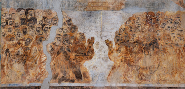 Assisi, Basilica superiore di San Francesco, transetto meridionale, parete sud, “Visioni apocalittiche”: “Cristo apocalittico”. Dettaglio con moltitudine di vari religiosi, in particolare francescani, con al centro lo stesso San Francesco. Affreschi di Cimabue (Cenni di Pepo 1277-1283?) e bottega.

[ENG]
Assisi, Upper Basilica of Saint Francis, the southern transept, the southern wall, “Apocalyptic visions”: “Apocalyptic Christ”. Detail with a multitude of various religious figures, especially Franciscans, with St. Francis himself at the centre. Frescoes by Cimabue (Cenni di Pepo 1277-1283?) and workshop.
Basilica di San Francesco, Assisi (PG), Umbria, Italia - Italy