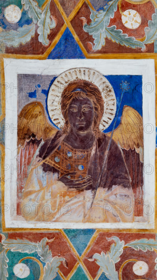 Assisi, Basilica superiore di San Francesco, transetto meridionale, parete meridionale, archivolto destro: terso “Angelo” dall’alto. Affresco di Cimabue (Cenni di Pepo) e bottega (1288-92).


[ENG]
Assisi, Upper Basilica of St. Francis, southern transept, southern wall, right archivolt: third “Angel” from above. Fresco by Cimabue (Cenni di Pepo) and workshop (1288-92).
Basilica superiore di San France, Assisi (PG), Umbria, Italia - Italy