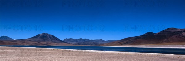 Lagon de Miscanti, désert d'Atacama, Chili