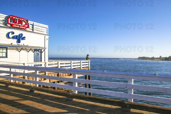 Café à Malibu pier, Los Angeles, Etats-Unis