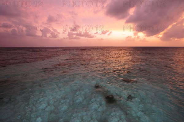 Coucher de soleil à Filiteyo, Maldives