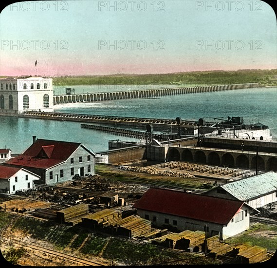 Great Power Dam and Locks in the Mississippi River, Keokuk, Iowa, USA, Magic Lantern Slide, circa 1910