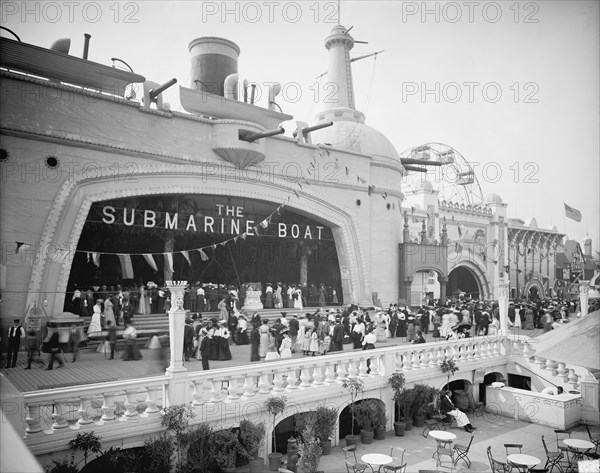 Submarine Boat Building, Coney Island, New York City USA, Detroit Publishing Company, 1900