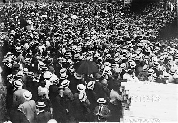 Socialist Anti-War Rally against World War I, Union Square, New York City, New York, USA, Bain News Service, 1914