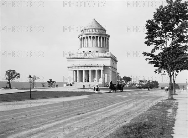 Grant's Tomb, New York City, New York, USA, Detroit Publishing Company, 1901