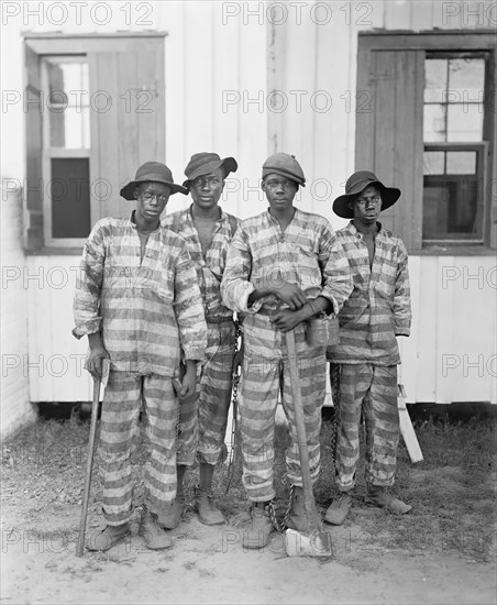 Southern Chain Gang, USA, Detroit Publishing Company, 1900