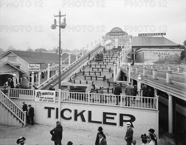 The Tickler, Chester Park, Cincinnati, Ohio, USA, Detroit Publishing Company, 1910