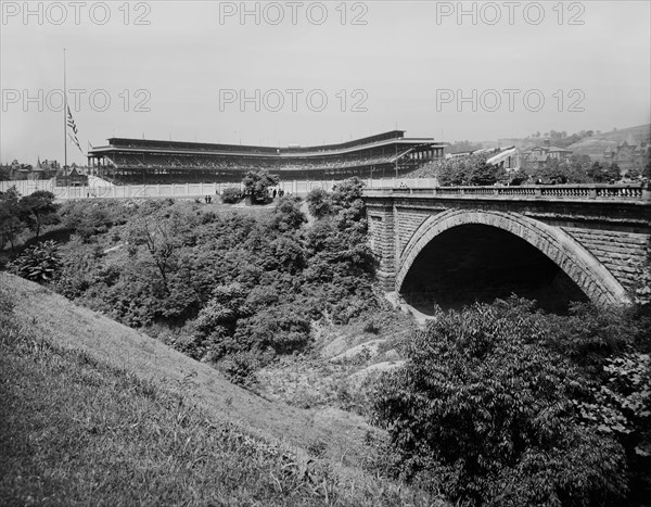 Forbes Field, Pittsburgh, Pennsylvania, USA, Detroit Publishing Company, 1910