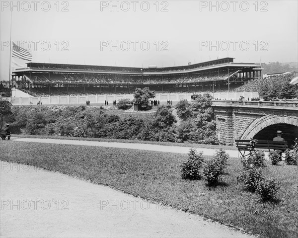 Forbes Field, Pittsburgh, Pennsylvania, USA, Detroit Publishing Company, 1910