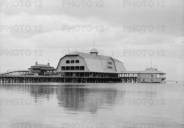 Casino, Lake Erie Park, Toledo, Ohio, USA, Detroit Publishing Company, 1905