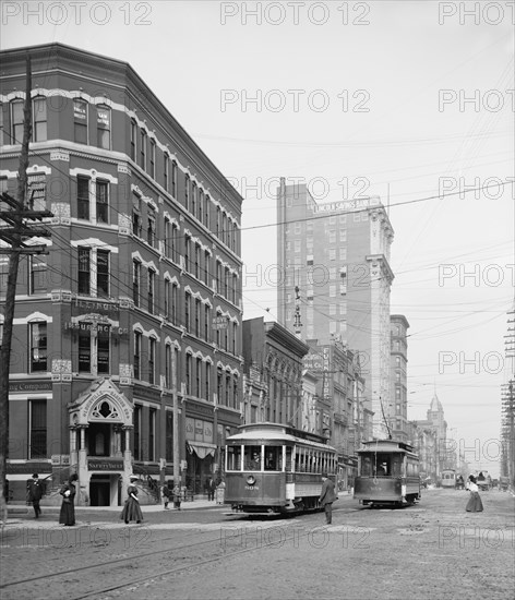 Street Scene, Market Street, Louisville, Kentucky, USA, Detroit Publishing Company, 1905