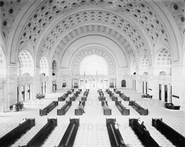 Grand Lobby, Union Station, Washington, DC, USA, Detroit Publishing Company, 1910