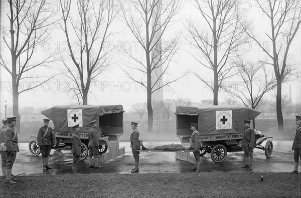 Red Cross Training with Washington Monument in Background, Washington DC, USA, Harris & Ewing, 1915