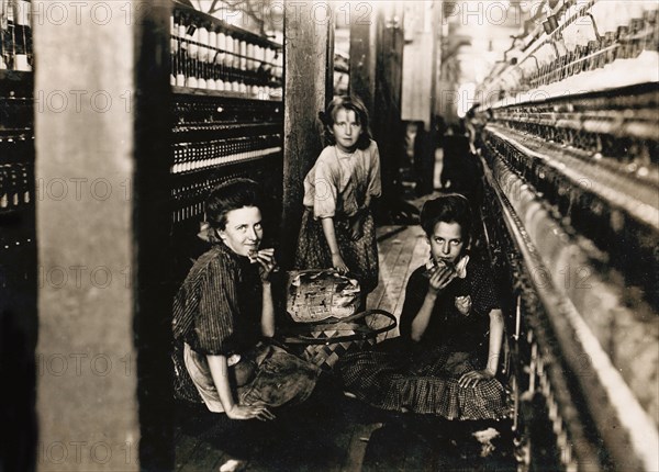 Young Girls Eating Lunch at Textile Mill, Salisbury, North Carolina, USA, Lewis Hine, 1908