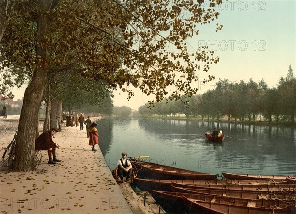 Promenade, Bedford, England, UK, Photochrome Print, Detroit Publishing Company, 1900