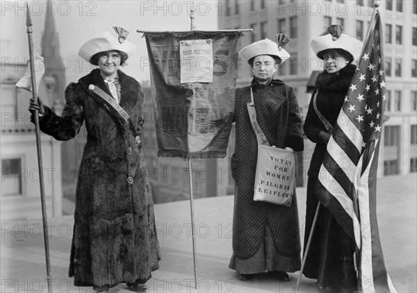 Mrs. J. Hardy Stubbs, Miss Ida Craft, Miss Rosalie Jones, Suffragettes during Suffrage Hikes, Portrait, Bain News Service, 1914