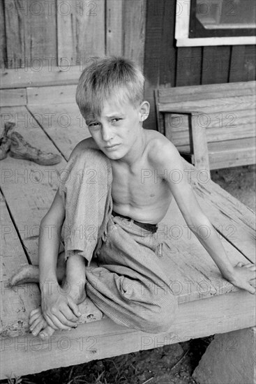 Son of Sharecropper, Mississippi County, Arkansas, USA, Arthur Rothstein for Farm Security Administration (FSA), August 1935
