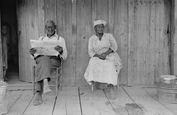 Husband and Wife, Sharecroppers, New Madrid County, Missouri, USA, Russell Lee, May 1938