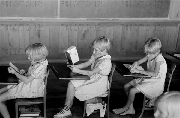 Schoolchildren Reading in Classroom, Fort Dick Project, Arkansas, USA, Russell Lee, September 1938