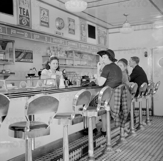 Patrons eating Lunch at Counter in Diner, Amsterdam, New York, USA, John Collier for Office of War Information, October 1941