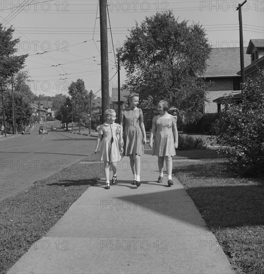 Three Children on Way Home from Sunday School, Cincinnati, Ohio, USA, Esther Bubley for Office of War Information, September 1943