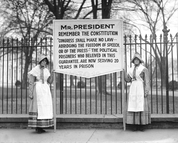 Political Amnesty Pickets, Washington DC, USA, National Photo Company, December 1922