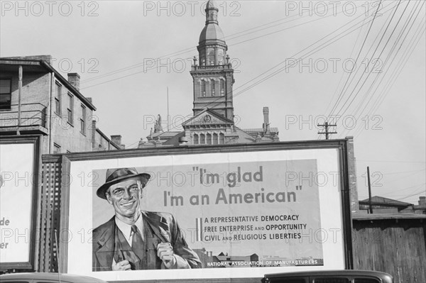National Association of Managers Billboard, Dubuque, Iowa, USA, John Vachon for Farm Security Administration, April 1940