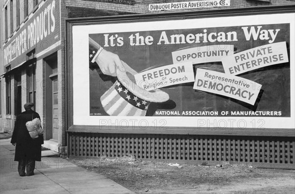 National Association of Managers Billboard, Dubuque, Iowa, USA, John Vachon for Farm Security Administration, April 1940