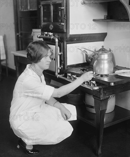 Young Woman Learning to Cook, College Home Economics Class, Washington DC, USA, National Photo Company, December 1926