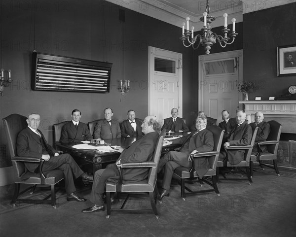 U.S. President Woodrow Wilson and his Cabinet, Portrait, Washington DC, USA, National Photo Company, 1913