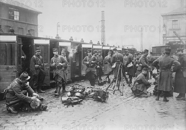 French Troops Leaving Train at Beginning of World War I, France, Bain News Service, 1914
